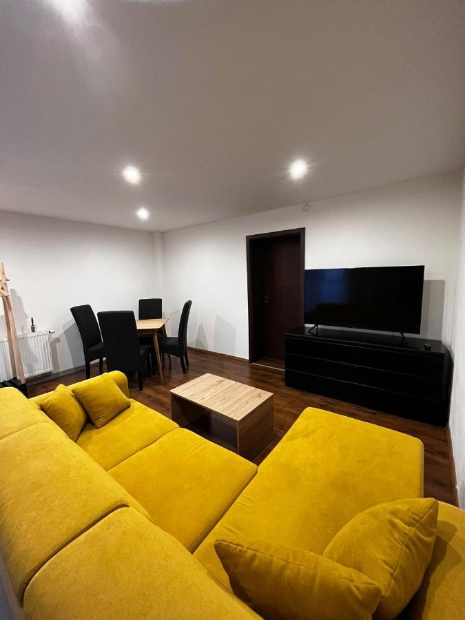 Smart Ll Apartment